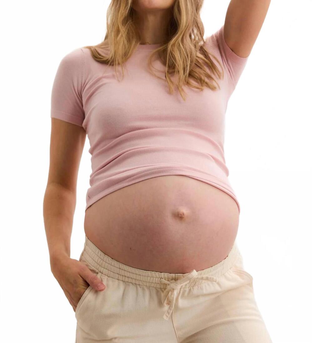NEW HATCH softsculpt knit tee - maternity in peony
